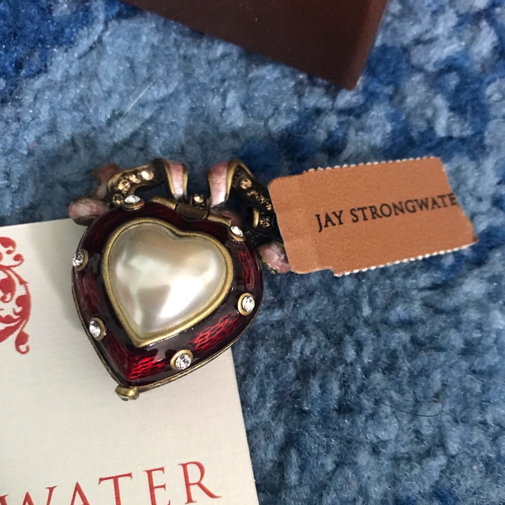 Brand New!!  Mini heart box by Jay Strongwater